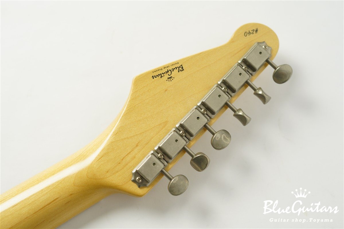 IRIS Special #240 Light Aged - White Blonde / Pickguard Shaped by stone-D eyewear