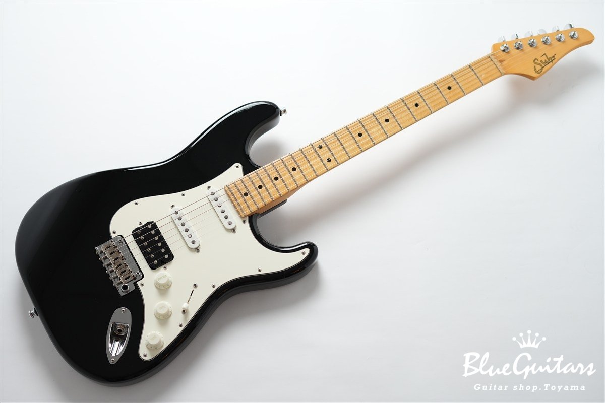 JST Classic S Maple Fingerboard HSS - Black