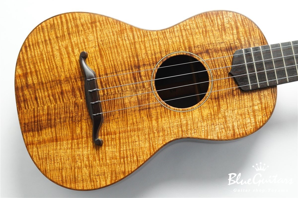 ukulele tenor 14f std. w Curly Hawaiian Koa Top / Ebony SIDE & BACK