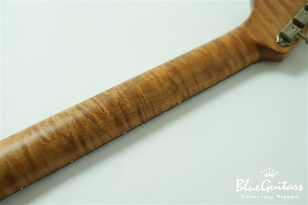 XSC-2 - 2 Tone Burst Super Heavy Aged / Alder / Roasted Flame Maple