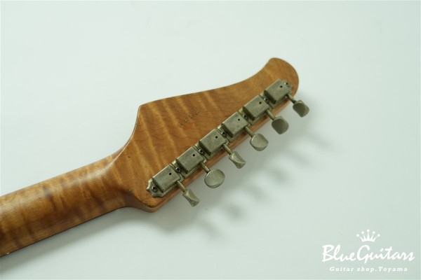 XSC-2 - 2 Tone Burst Super Heavy Aged / Alder / Roasted Flame Maple
