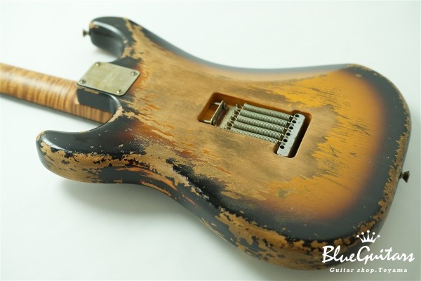 XSC-2 - 2 Tone Burst Super Heavy Aged / Alder / Roasted Flame Maple