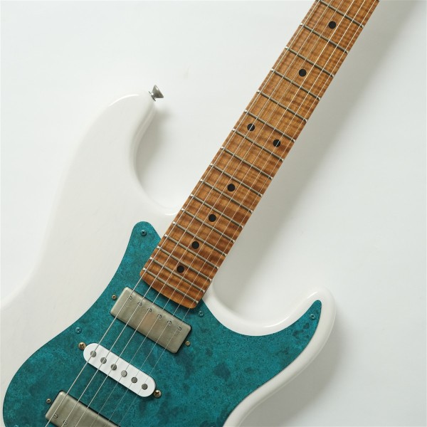 Model S. Patina #304 Light Aged - White Blonde with Blue