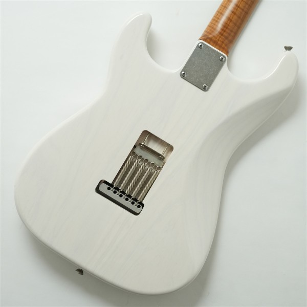 Model S. Patina #304 Light Aged - White Blonde with Blue