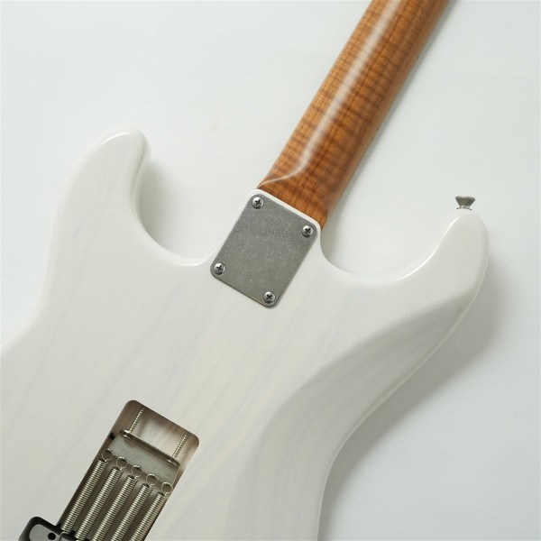 Model S. Patina #304 Light Aged - White Blonde with Blue