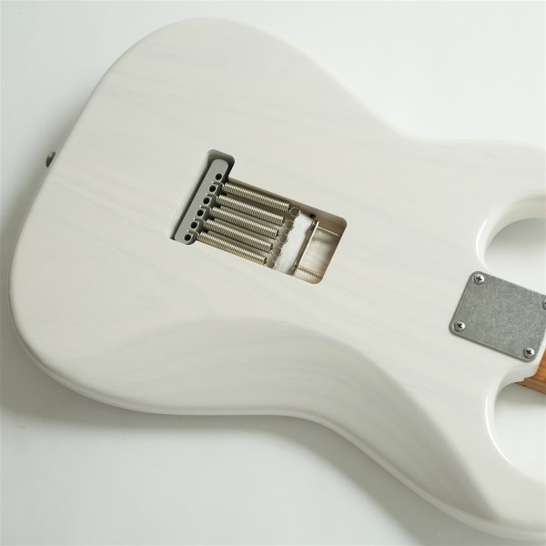 Model S. Patina #304 Light Aged - White Blonde with Blue