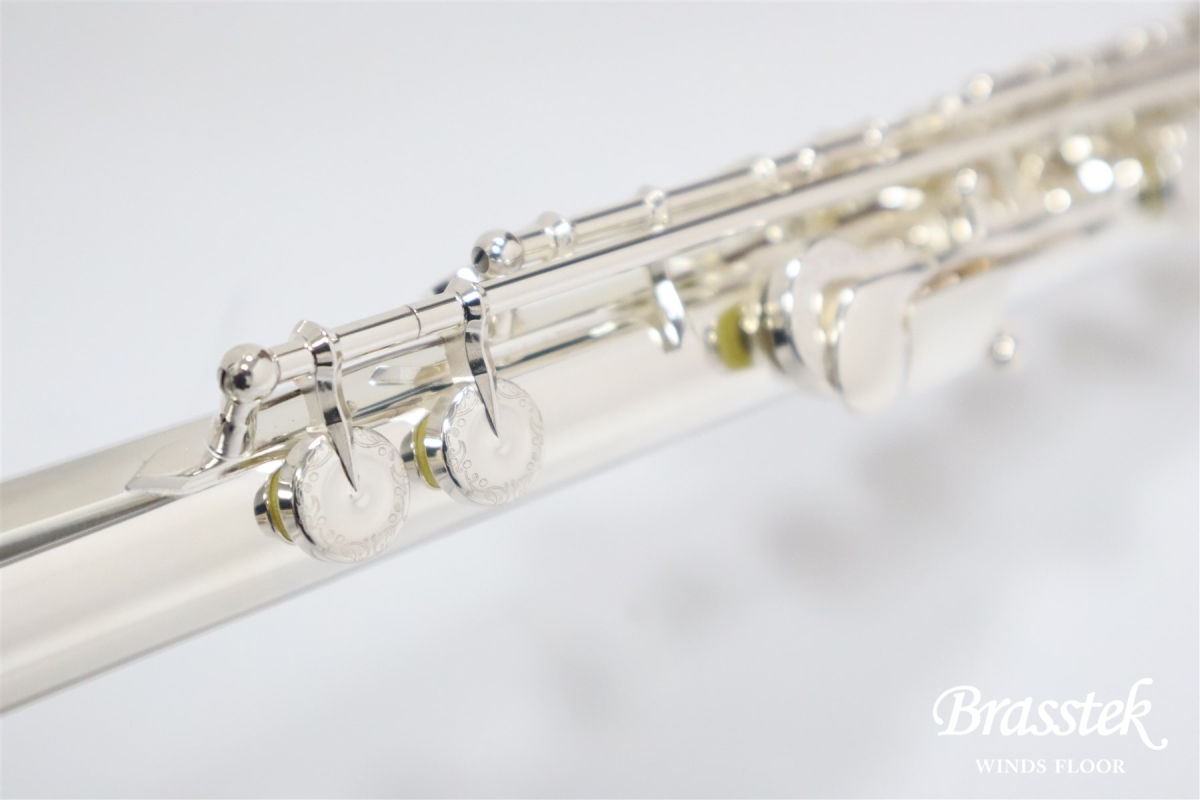 新作登場限定SALE[中古] Pearl PF-525E Brillante 豊かな響きを持つエントリーモデル！ [TH361] フルート