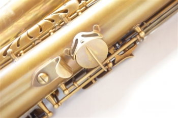 Tenor Saxophone The 52nd Street Model ETS652RL