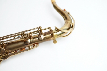 Tenor Saxophone  ” Mark VI ”