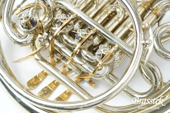 French Horn H-109