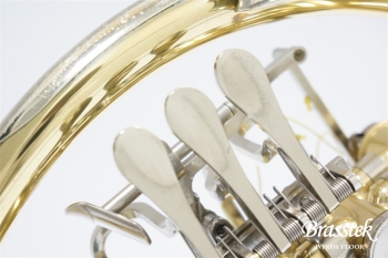 French Horn YHR-567D