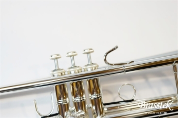 B♭Trumpet　180ML37SP   松木 亜希氏選定品