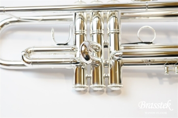 B♭Trumpet　180ML37SP   松木 亜希氏選定品