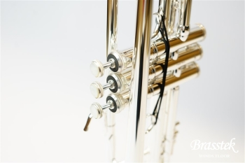 B♭Trumpet　180ML37SP   松木 亜希氏選定品