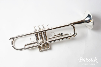 B♭Trumpet  YTR-2330S