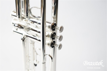 B♭Trumpet  YTR-2330S
