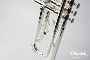 B♭Trumpet  YTR-2330S