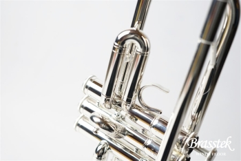 B♭Trumpet  YTR-2330S