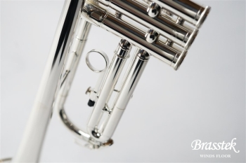 B♭Trumpet  YTR-2330S