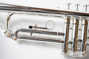 B♭Trumpet  YTR-2330S