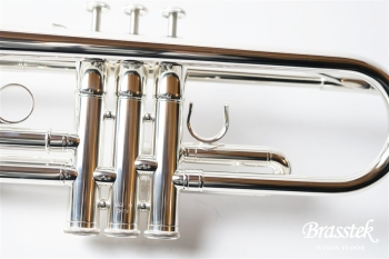 B♭Trumpet  YTR-2330S