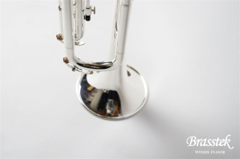 B♭Trumpet  YTR-2330S