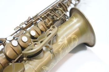 Alto Saxophone Model ” Rustic ” 三田千晶氏【直筆サイン・コメント付き】