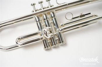 B♭Trumpet YTR-1335S【入門セット付き】