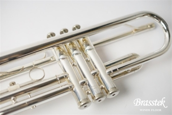 B♭Trumpet YTR-1335S【入門セット付き】
