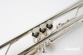 B♭Trumpet YTR-1335S【入門セット付き】