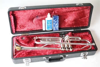 B♭Trumpet YTR-1335S【入門セット付き】