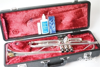 B♭Trumpet YTR-1335S【入門セット付き】