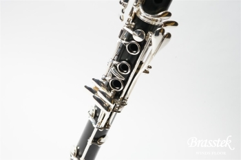 B♭Clarinet E11