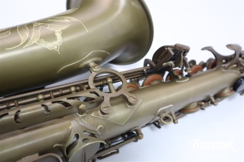 Alto Saxophone Model ” Rustic ” ぐりんれい三田千晶氏選定品