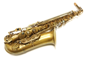 Alto Saxophone EAS652 ” 52nd Street Model ”