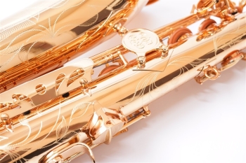 Tenor Saxophone BC8402