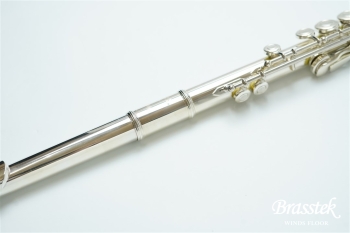 FLute YFL-211