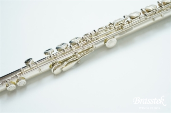 FLute YFL-211