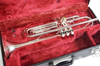 B♭Trumpet YTR-3325S