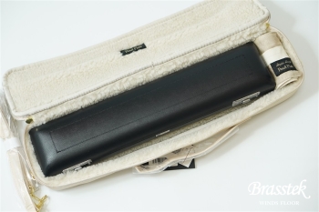 Legato Largo × Pearl Flute フルートケースカバー 限定モデル【アイボリー】