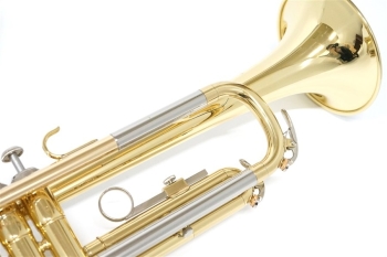 B♭Trumpet YTR-2320E