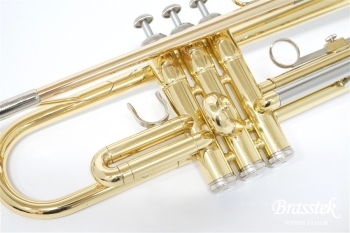 B♭Trumpet YTR-2320E