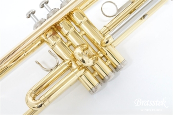 B♭Trumpet YTR-2320E
