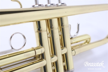 B♭Trumpet YTR-2320E