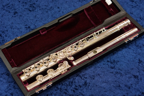 Flute YFL-617