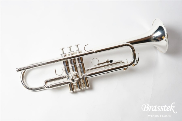 B♭Trumpet  YTR-2330S