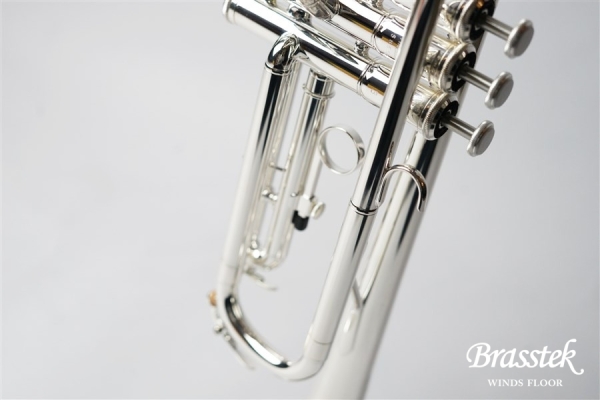 B♭Trumpet  YTR-2330S