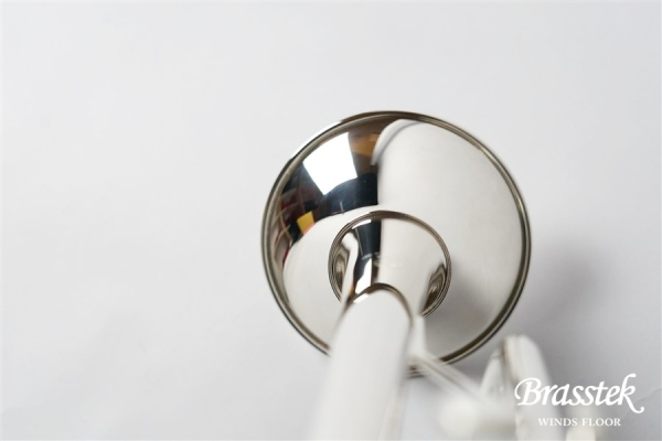 B♭Trumpet  YTR-2330S