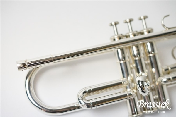 B♭Trumpet YTR-1335S【入門セット付き】