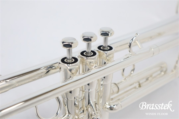 B♭Trumpet i33 SP 《松山萌氏選定品》【お取り寄せ商品】